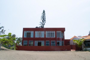 Casa Roja, Tecolutla (frente al mar)